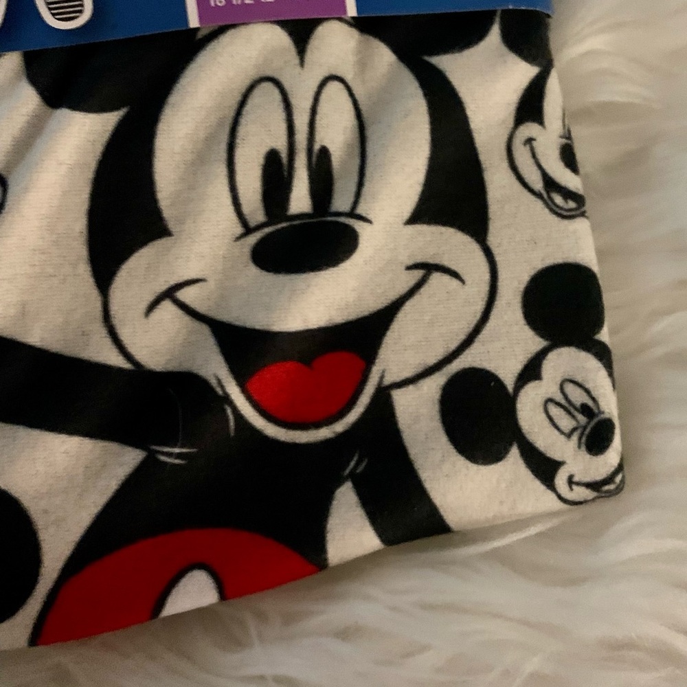 NWT Disney Mickey Blanket Sleeper Sz 18 Mo Red Black White - Picture 4 of 10